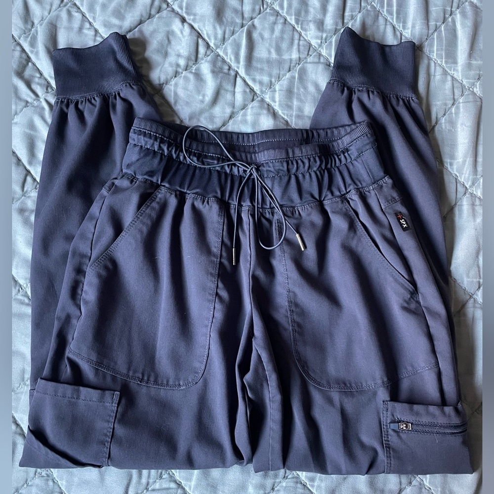 Carly Jogger Scrub Pant (Charcoal Grey)